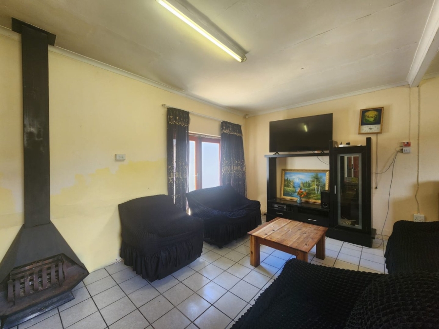 3 Bedroom Property for Sale in Delvillepark Western Cape
